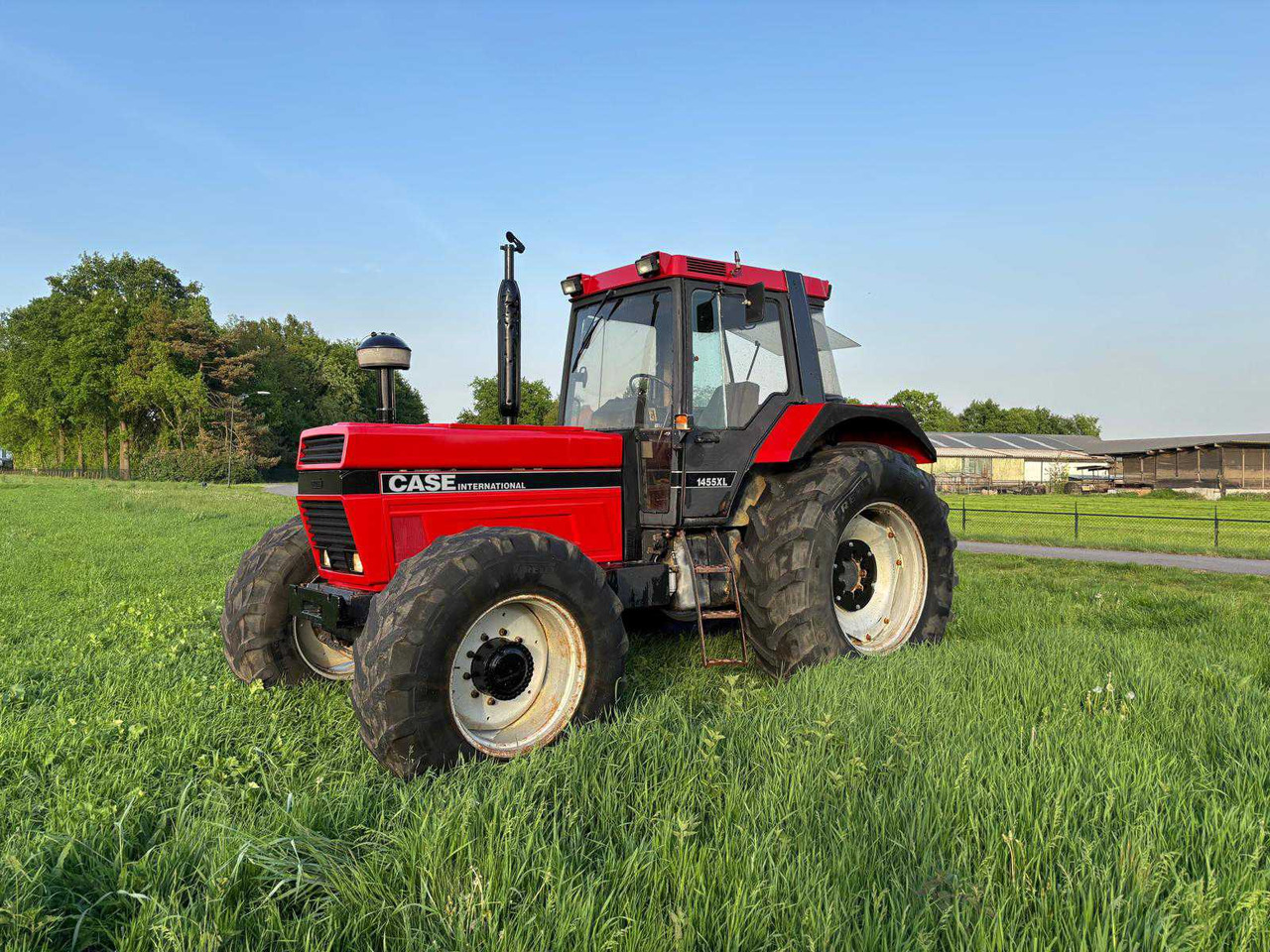 Case international 1455XL - Τρακτέρ: φωτογραφία 2 Case international 1455XL - Τρακτέρ: φωτογραφία 2