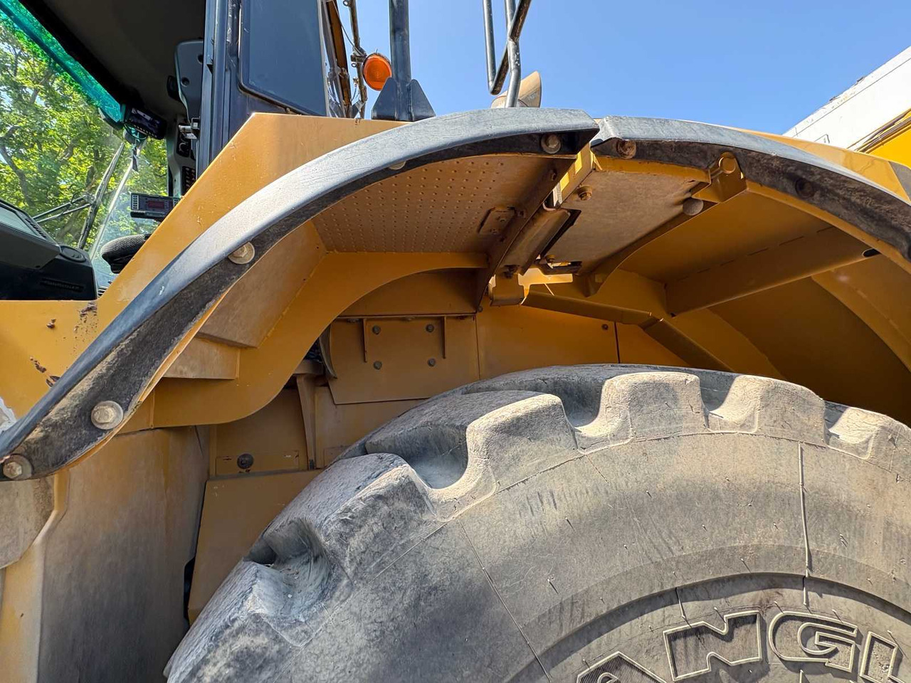 Ελαστιχοφόρος φορτωτής Caterpillar / CAT 972 K: φωτογραφία 9
