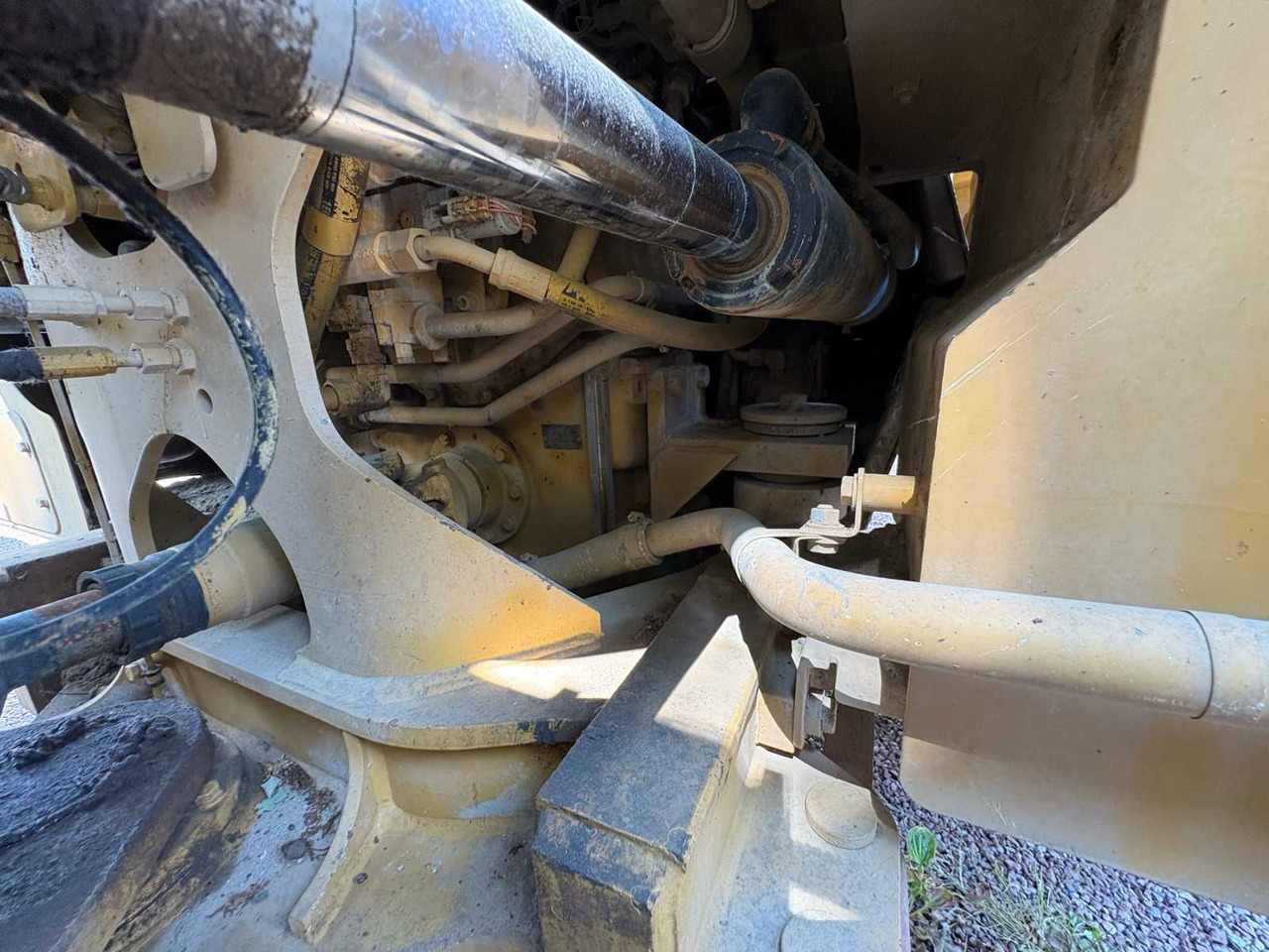 Ελαστιχοφόρος φορτωτής Caterpillar / CAT 972 K: φωτογραφία 6