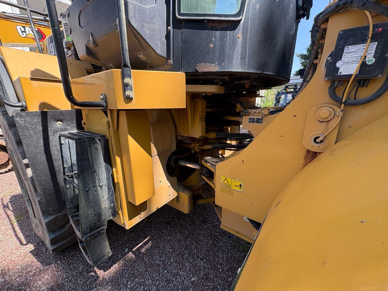 Ελαστιχοφόρος φορτωτής Caterpillar / CAT 972 K: φωτογραφία 29