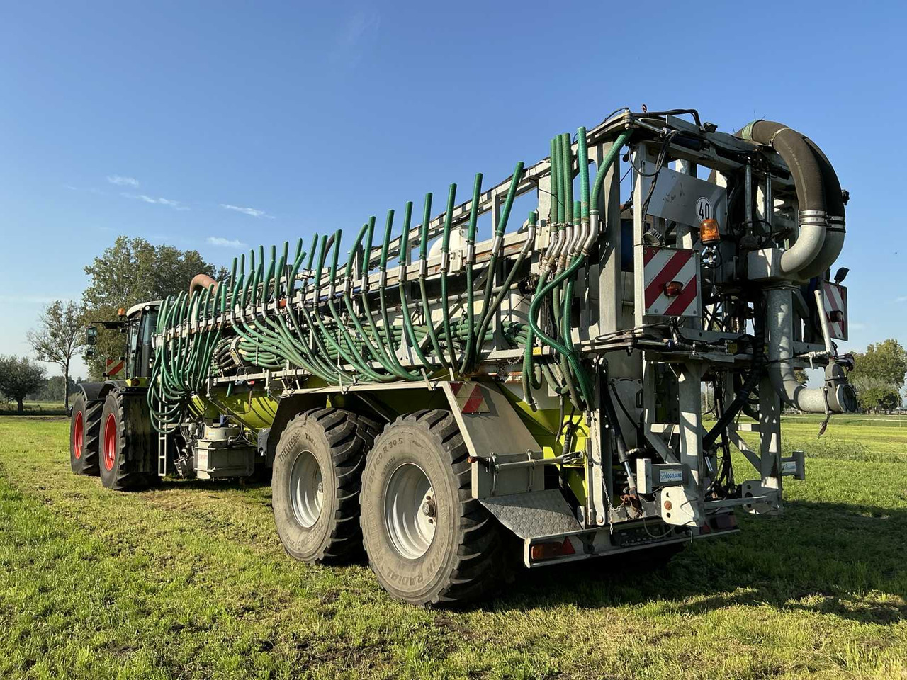 Claas Xerion 3800 Trac VC - PTLX 28 - Κοπροδιανομέας: φωτογραφία 4 Claas Xerion 3800 Trac VC - PTLX 28 - Κοπροδιανομέας: φωτογραφία 4