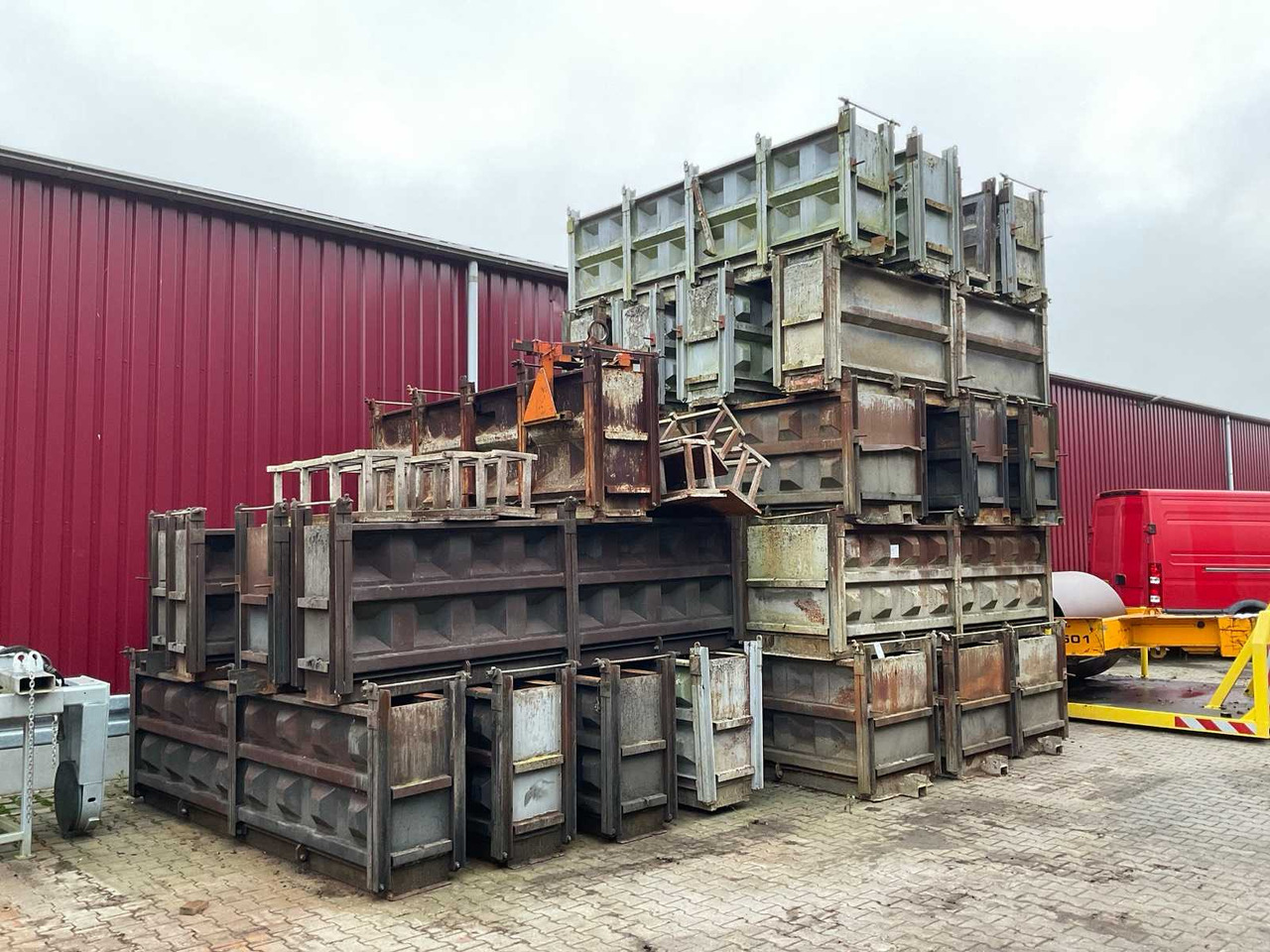 Concrete block mold (25x) - Εξοπλισμός σκυροδέματος: φωτογραφία 1 Concrete block mold (25x) - Εξοπλισμός σκυροδέματος: φωτογραφία 1