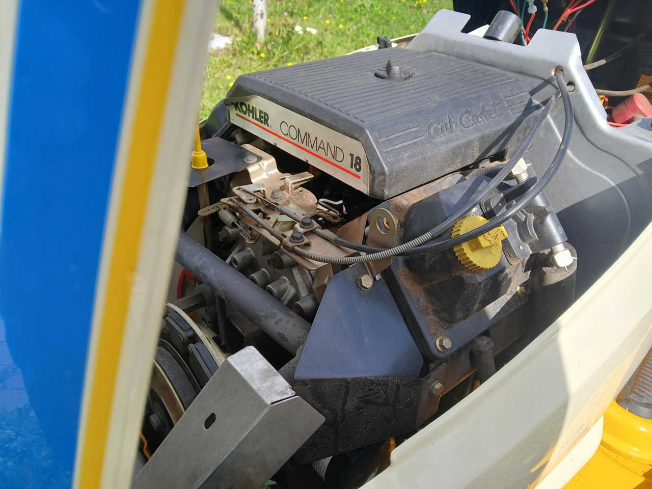 Cub Cadet hds2185 - Χλοοκοπτικό: φωτογραφία 4 Cub Cadet hds2185 - Χλοοκοπτικό: φωτογραφία 4