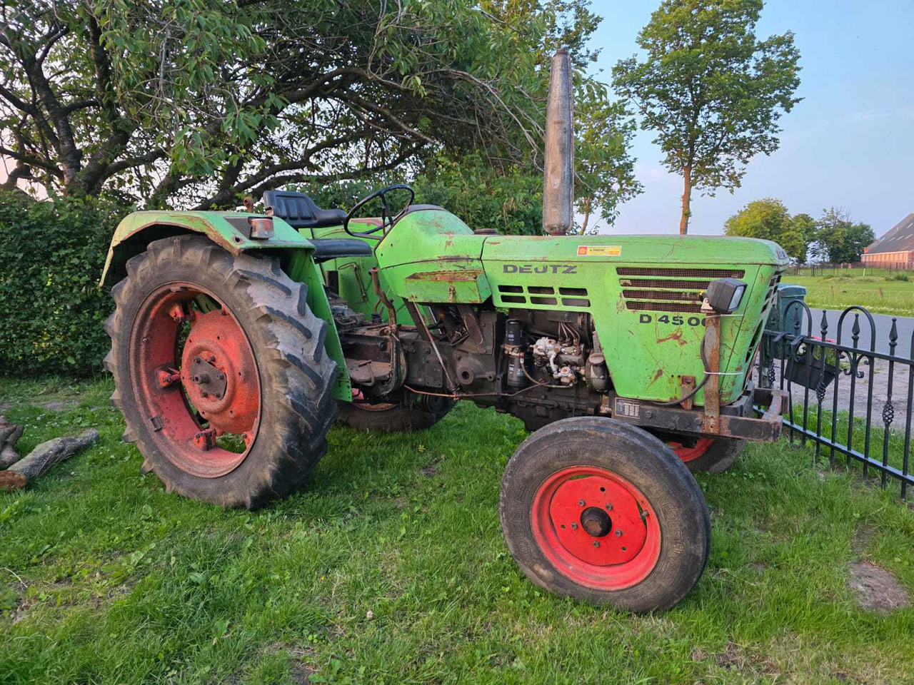Deutz D4506-S - Τρακτέρ: φωτογραφία 1 Deutz D4506-S - Τρακτέρ: φωτογραφία 1