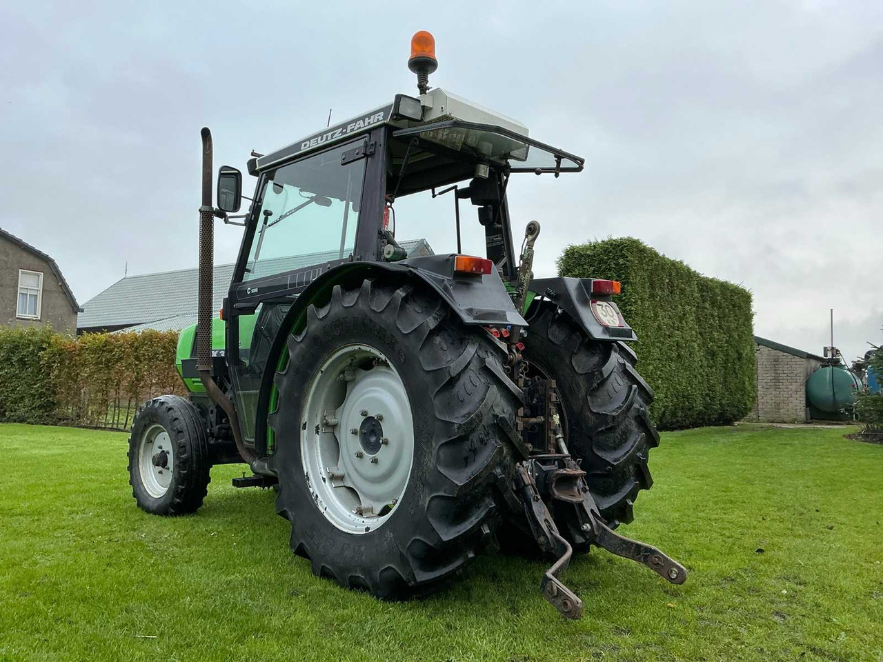 Deutz DX 3.70F - Μικρό τρακτέρ: φωτογραφία 3 Deutz DX 3.70F - Μικρό τρακτέρ: φωτογραφία 3