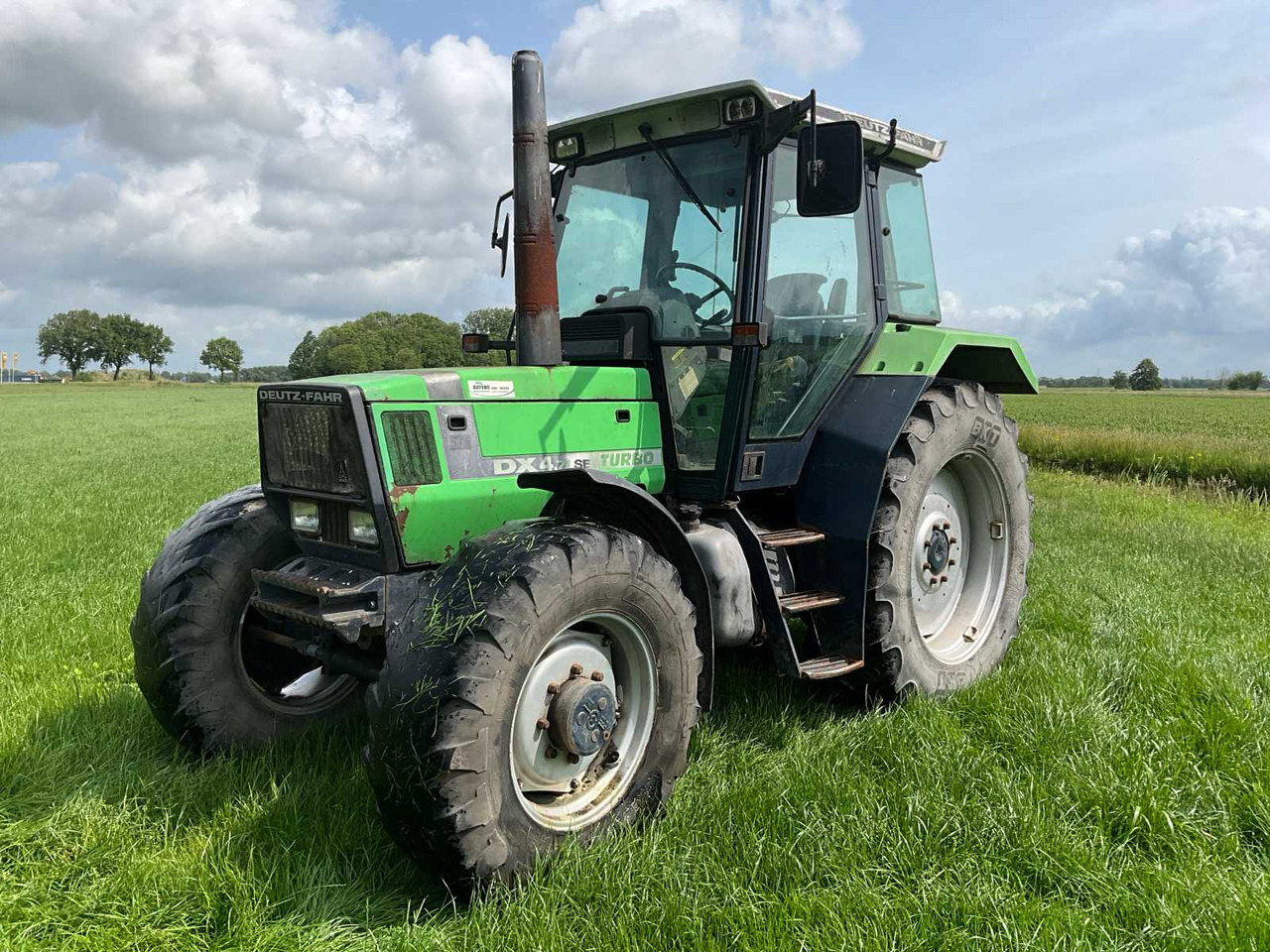 Deutz-Fahr Agrostar DX4.71 SE Turbo - Τρακτέρ: φωτογραφία 2 Deutz-Fahr Agrostar DX4.71 SE Turbo - Τρακτέρ: φωτογραφία 2