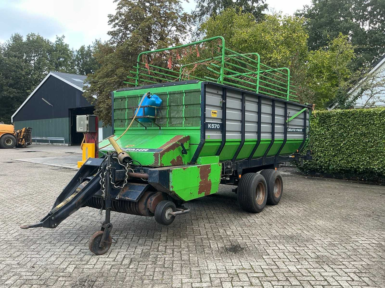 Deutz-fahr k570 - Βαγόνι ενσίρωσης: φωτογραφία 1 Deutz-fahr k570 - Βαγόνι ενσίρωσης: φωτογραφία 1
