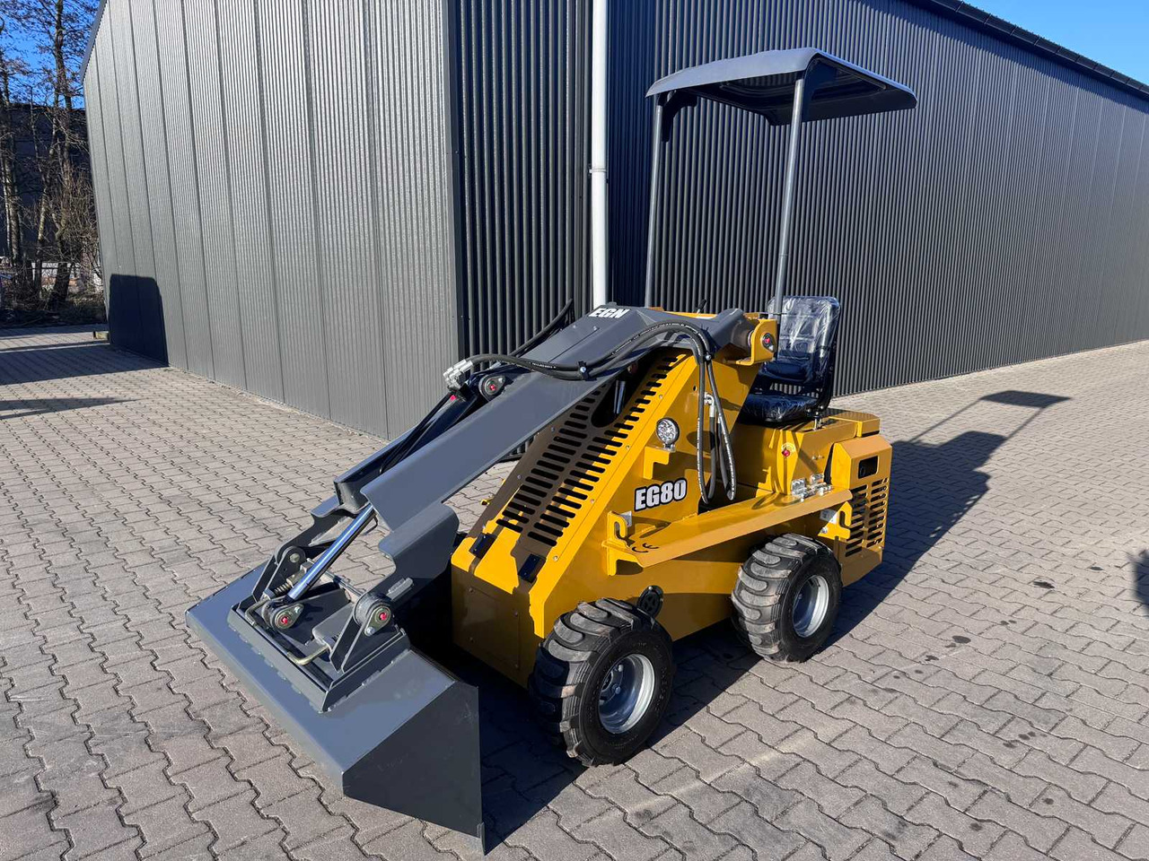 EGN EG80 MINI SHOVEL / MINI LOADER - Ερπυστριοφόρος μικρός φορτωτής: φωτογραφία 3 EGN EG80 MINI SHOVEL / MINI LOADER - Ερπυστριοφόρος μικρός φορτωτής: φωτογραφία 3