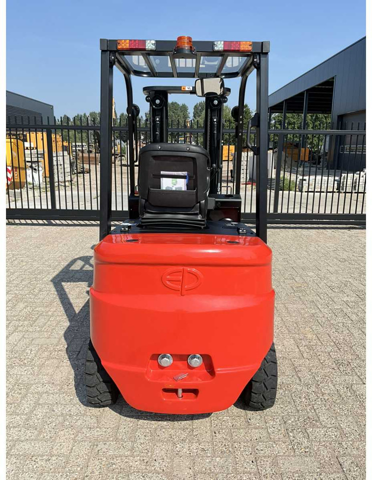 EP - 2025 - EFL 252 XS - FORKLIFT TRUCK - Περονοφόρο όχημα: φωτογραφία 4 EP - 2025 - EFL 252 XS - FORKLIFT TRUCK - Περονοφόρο όχημα: φωτογραφία 4
