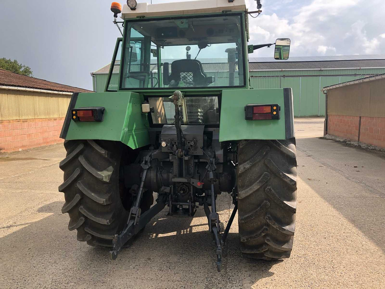 FENDT - FAVORIT 615 LSA TURBOMATIK E - 4WD AGRICULTURAL TRACTOR - 1985 - Τρακτέρ: φωτογραφία 3 FENDT - FAVORIT 615 LSA TURBOMATIK E - 4WD AGRICULTURAL TRACTOR - 1985 - Τρακτέρ: φωτογραφία 3