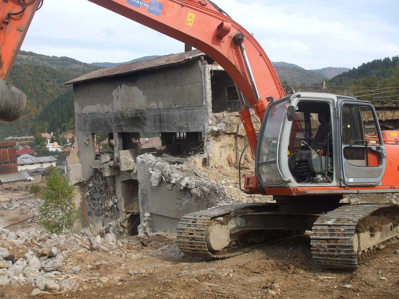 FIAT HITACHI - Ερπυστριοφόρος εκσκαφέας: φωτογραφία 1 FIAT HITACHI - Ερπυστριοφόρος εκσκαφέας: φωτογραφία 1
