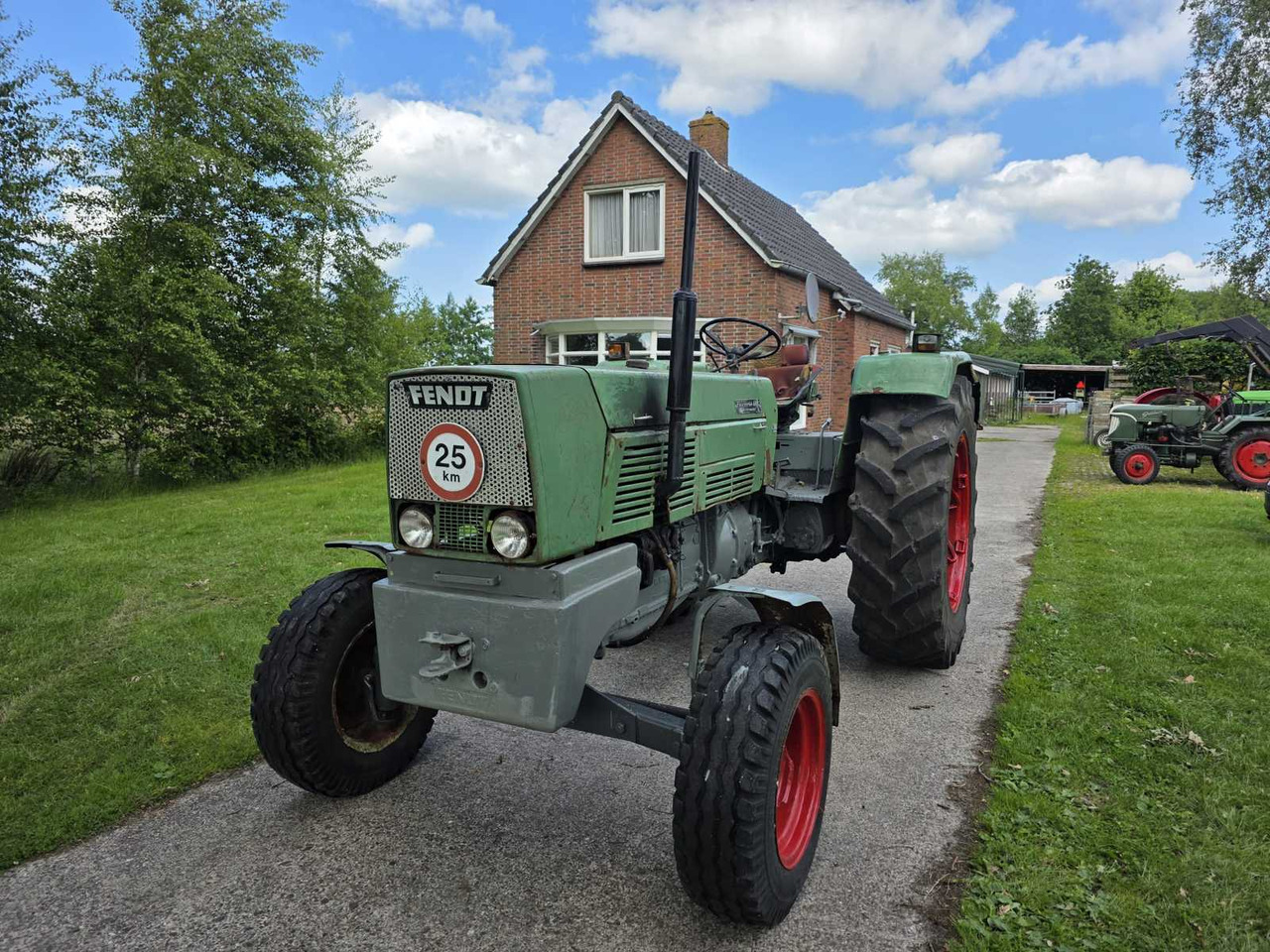 Fendt 610S - Τρακτέρ: φωτογραφία 1 Fendt 610S - Τρακτέρ: φωτογραφία 1