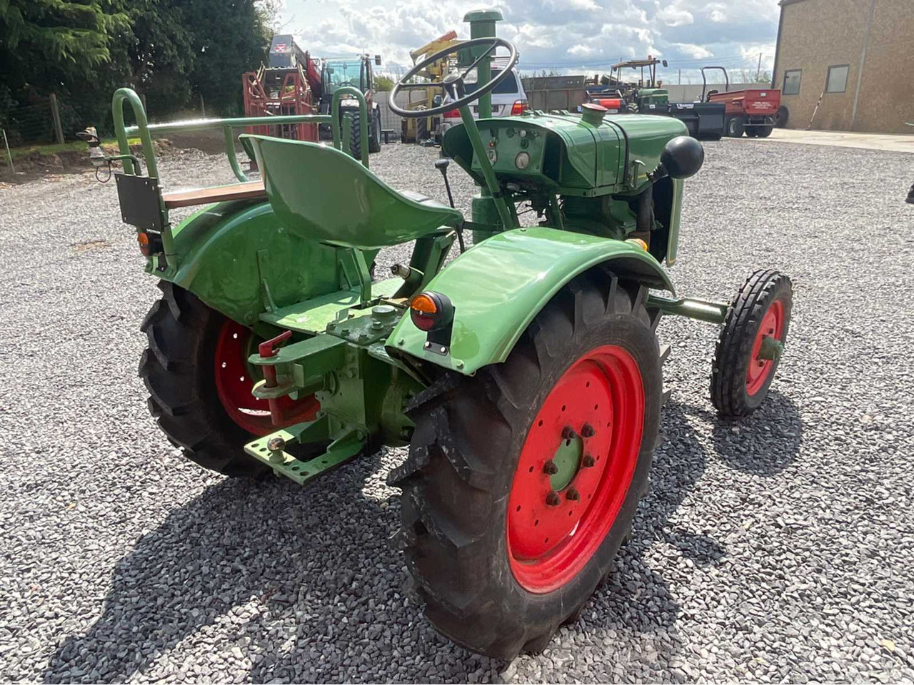 Fendt F 15 Dieselross - Τρακτέρ: φωτογραφία 5 Fendt F 15 Dieselross - Τρακτέρ: φωτογραφία 5