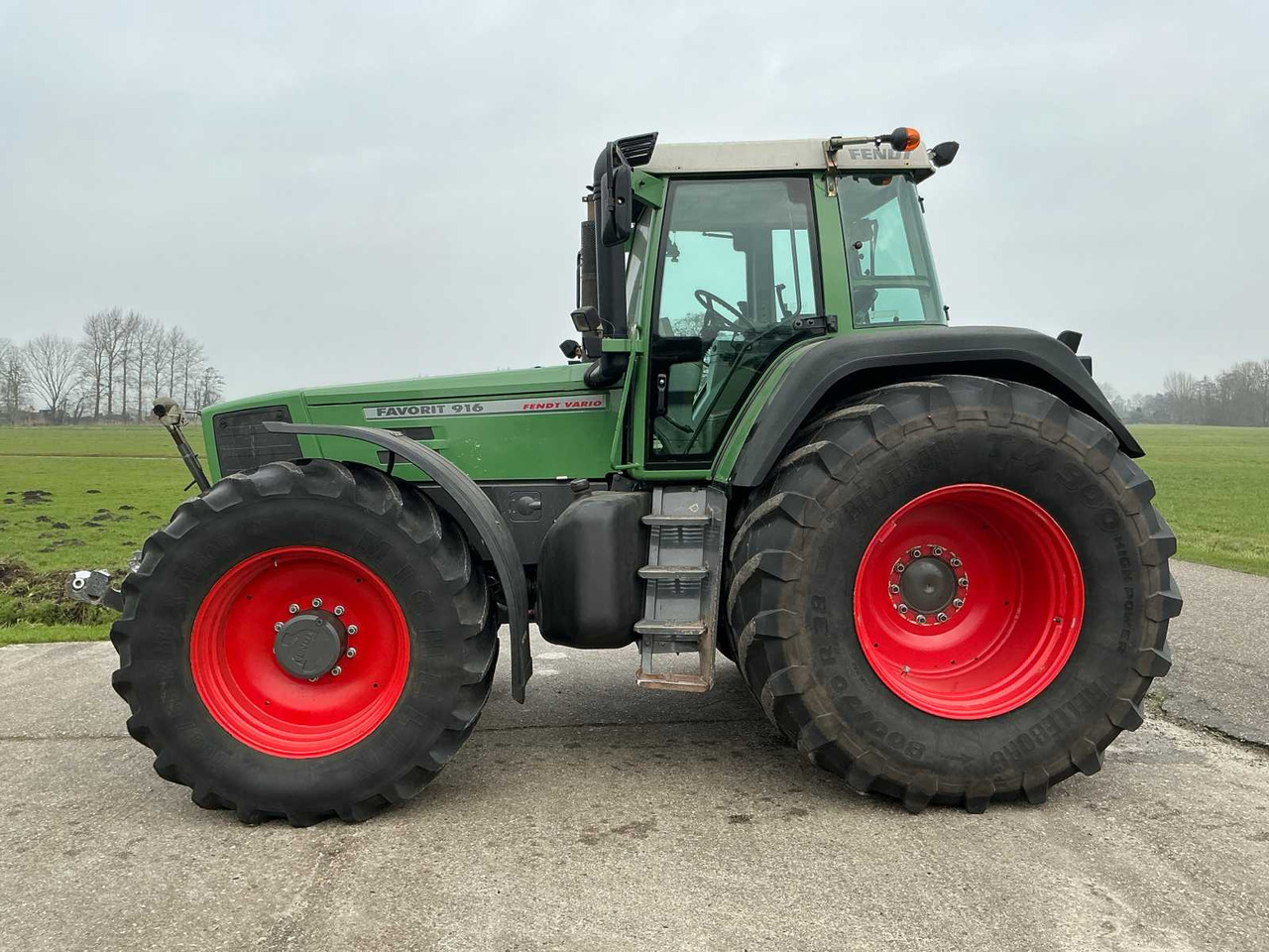 Fendt Favorit 916 - Τρακτέρ: φωτογραφία 5 Fendt Favorit 916 - Τρακτέρ: φωτογραφία 5