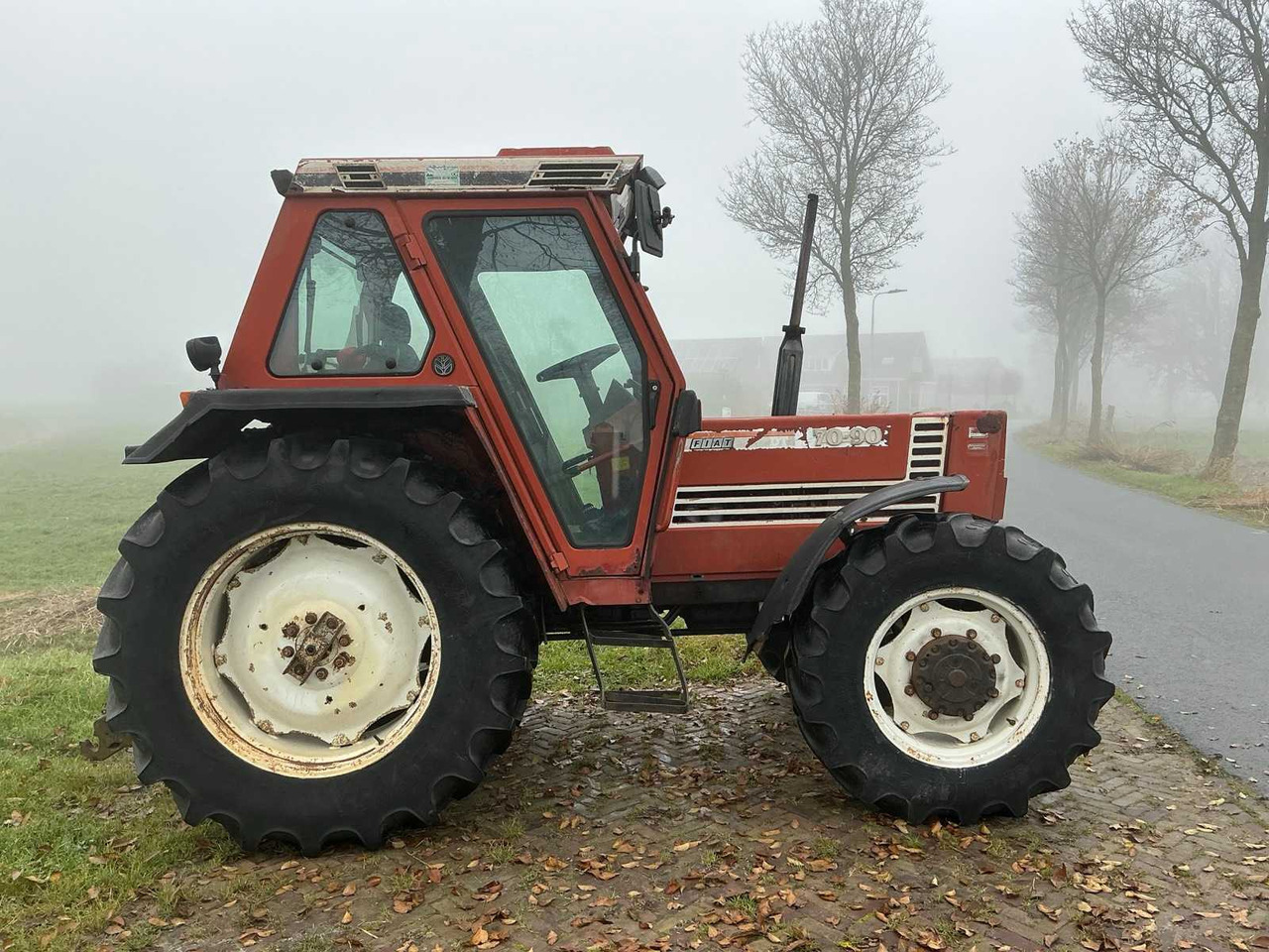 Fiat 1990 FIAT 70-90 DT ALL-WHEEL DRIVE FARM TRACTOR - Τρακτέρ: φωτογραφία 4 Fiat 1990 FIAT 70-90 DT ALL-WHEEL DRIVE FARM TRACTOR - Τρακτέρ: φωτογραφία 4