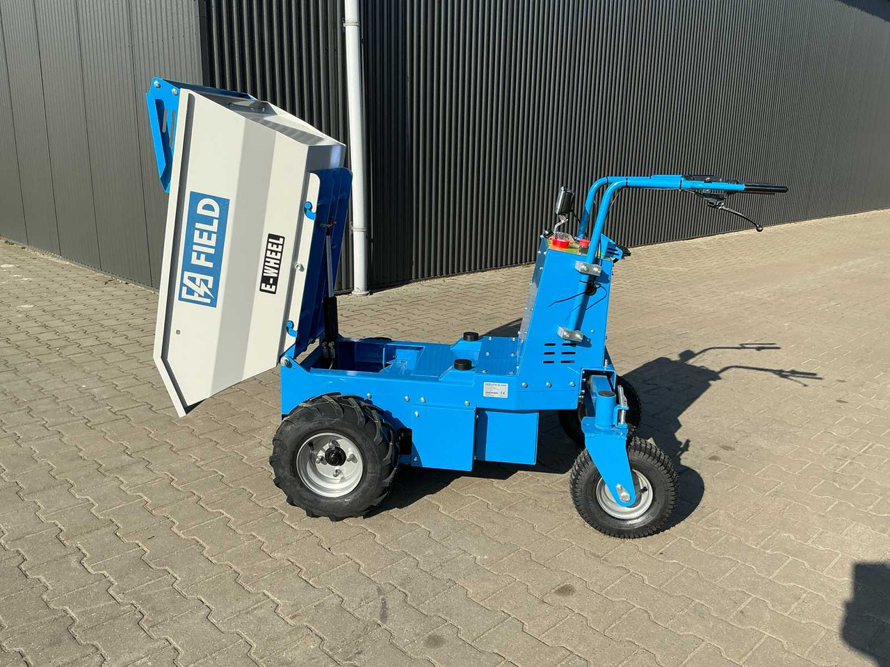 Field D500E - Ανατρεπόμενο όχημα: φωτογραφία 4 Field D500E - Ανατρεπόμενο όχημα: φωτογραφία 4