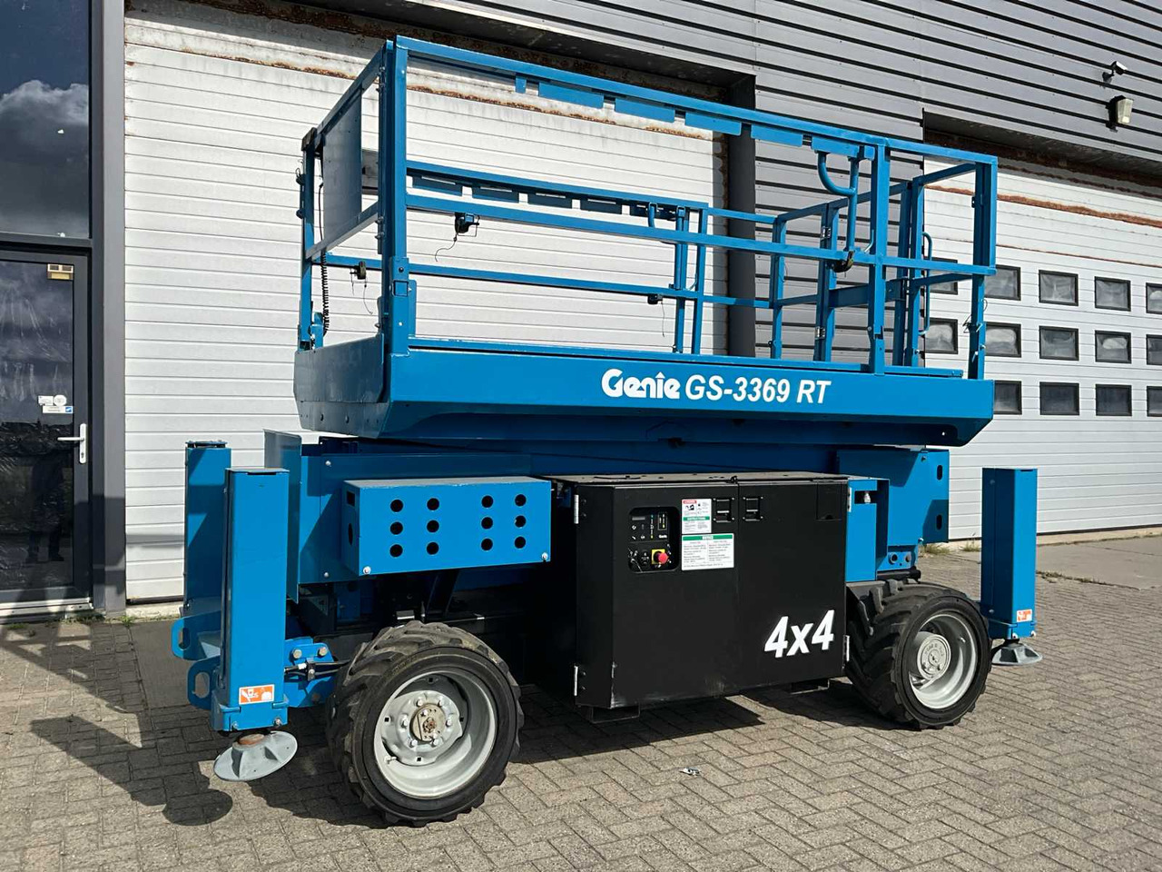 Genie GS-3369 RT - Πλατφόρμα εναέρια: φωτογραφία 1 Genie GS-3369 RT - Πλατφόρμα εναέρια: φωτογραφία 1