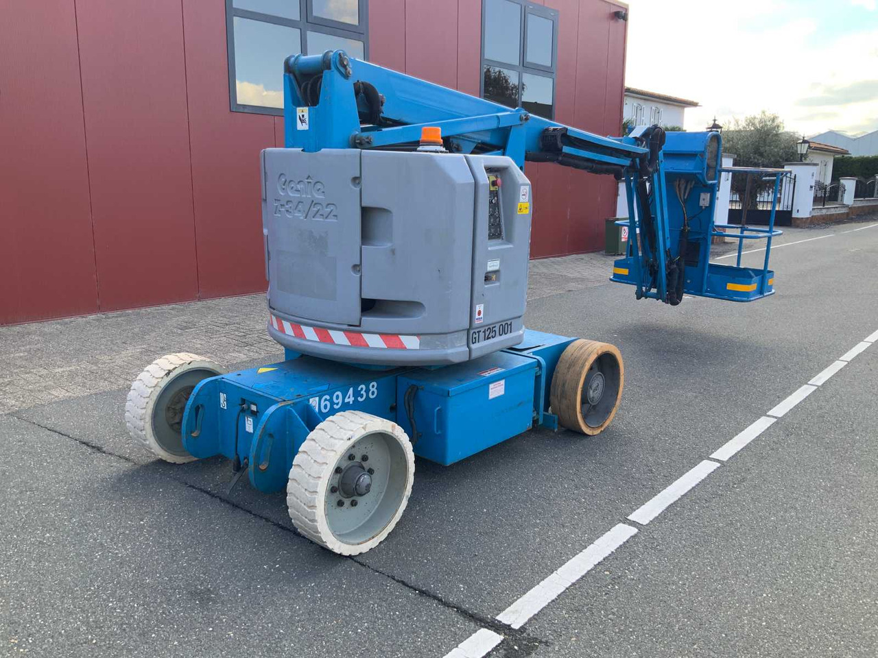 Genie Z-34/22N - Πλατφόρμα εναέρια: φωτογραφία 3 Genie Z-34/22N - Πλατφόρμα εναέρια: φωτογραφία 3