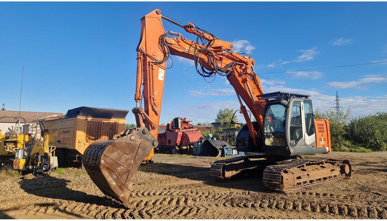 HITACHI Zaxis 225 - Ερπυστριοφόρος εκσκαφέας: φωτογραφία 1 HITACHI Zaxis 225 - Ερπυστριοφόρος εκσκαφέας: φωτογραφία 1
