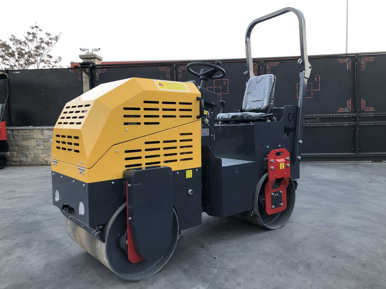 HT1000 Vibratory Roller - Οδοστρωτήρες: φωτογραφία 1 HT1000 Vibratory Roller - Οδοστρωτήρες: φωτογραφία 1