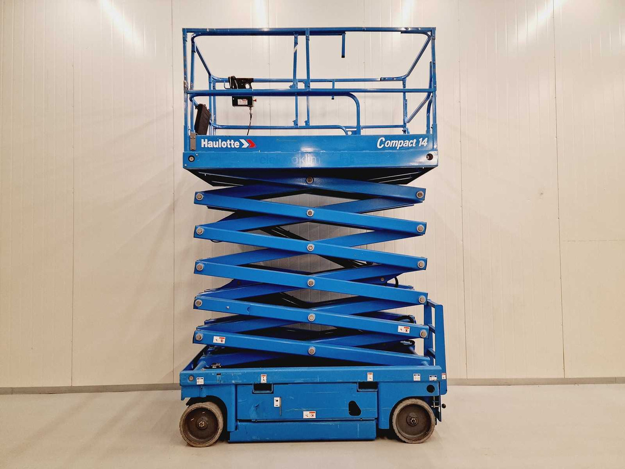 Haulotte HAULOTTE - COMPACT 14 - AERIAL PLATFORM - Πλατφόρμα εναέρια: φωτογραφία 4 Haulotte HAULOTTE - COMPACT 14 - AERIAL PLATFORM - Πλατφόρμα εναέρια: φωτογραφία 4