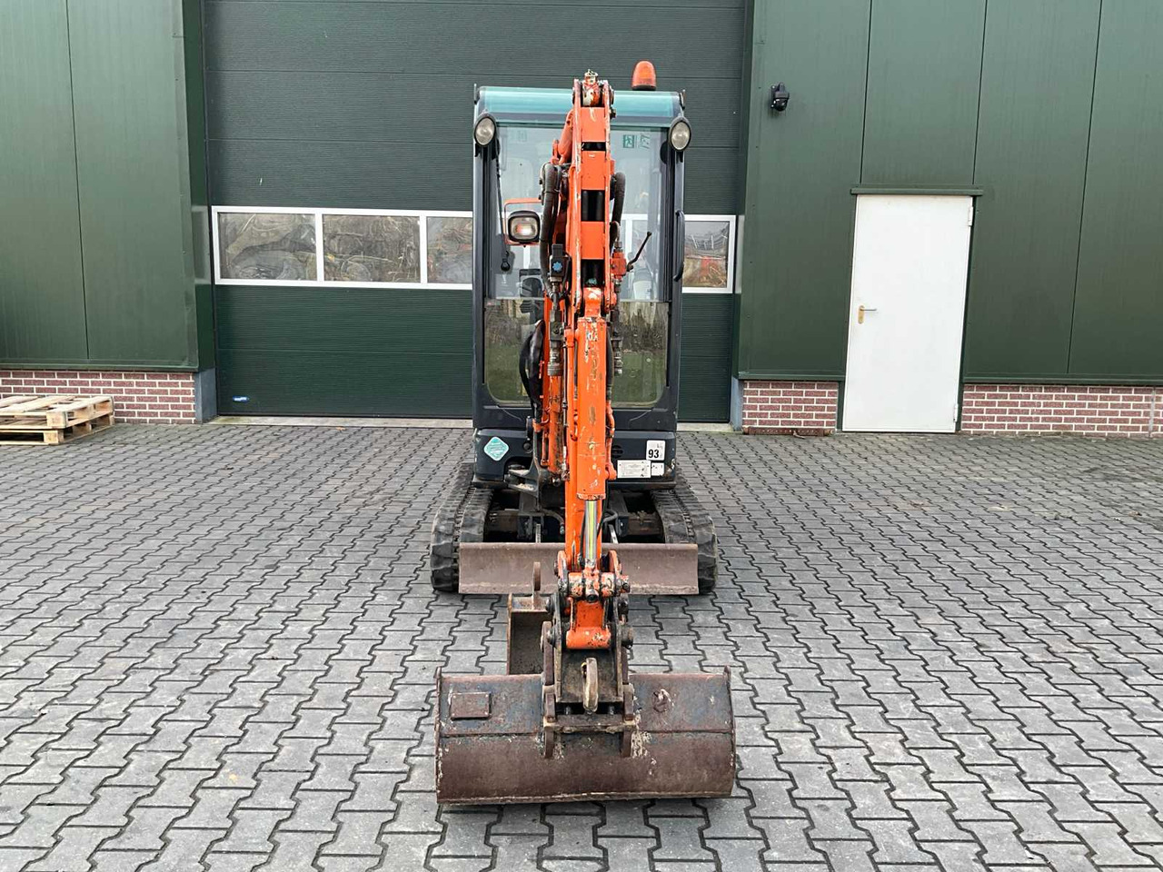Hitachi ZX18-3 CLR - Μίνι εκσκαφέας: φωτογραφία 3 Hitachi ZX18-3 CLR - Μίνι εκσκαφέας: φωτογραφία 3