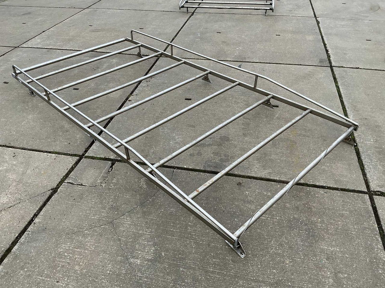 IMPERIAL - Ελαφρύ επαγγελματικό: φωτογραφία 3 IMPERIAL - Ελαφρύ επαγγελματικό: φωτογραφία 3