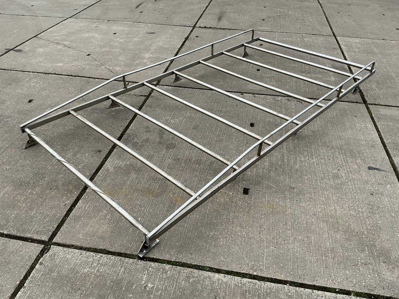 IMPERIAL - Ελαφρύ επαγγελματικό: φωτογραφία 1 IMPERIAL - Ελαφρύ επαγγελματικό: φωτογραφία 1