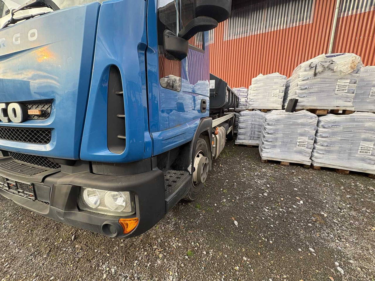 Φορτηγό IVECO CARGO HOOKLIFT FROM 2015 – INCL. 3 CONTAINERS: φωτογραφία 6