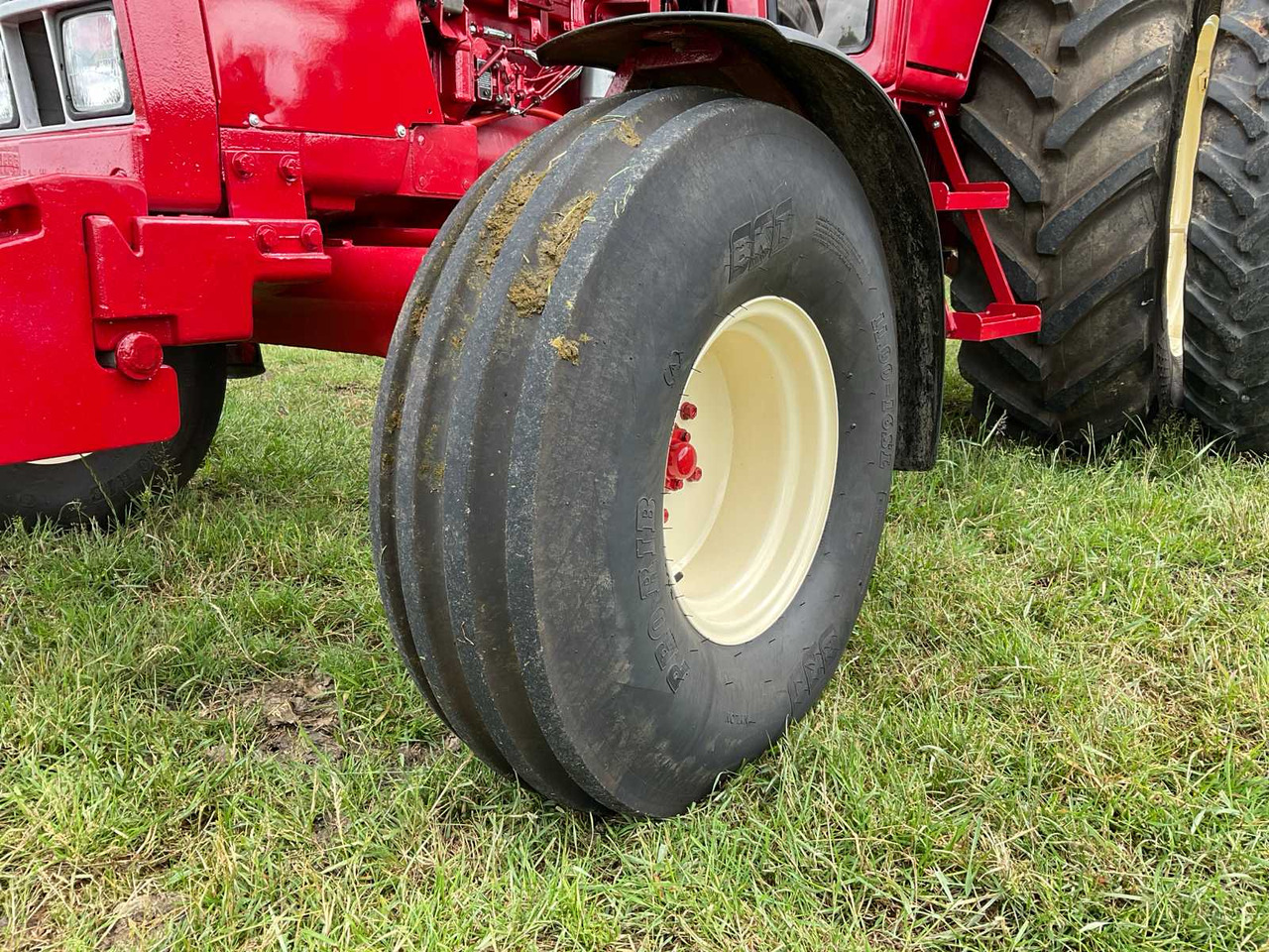 Τρακτέρ International 955 XL: φωτογραφία 11