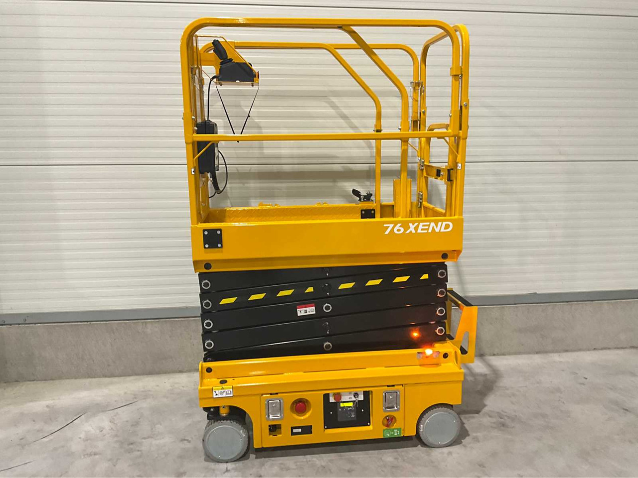 JD Equipment 76XEND - Πλατφόρμα εναέρια: φωτογραφία 2 JD Equipment 76XEND - Πλατφόρμα εναέρια: φωτογραφία 2