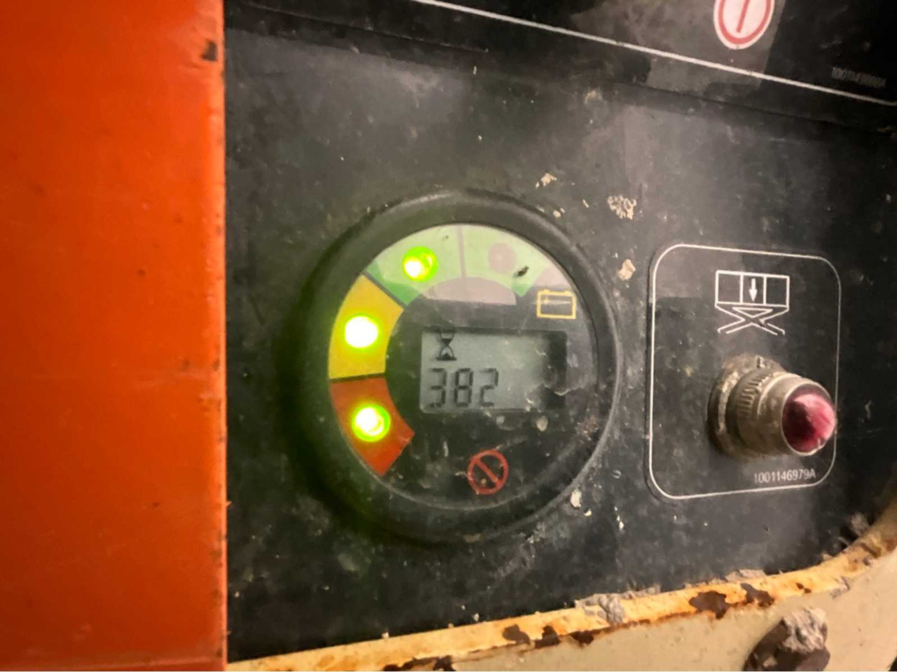 JLG -6RS - AERIAL PLATFORM, WORKING HEIGHT 7.8M, EXTENDABLE TO 2.55M - 382 HOURS - Πλατφόρμα εναέρια: φωτογραφία 5 JLG -6RS - AERIAL PLATFORM, WORKING HEIGHT 7.8M, EXTENDABLE TO 2.55M - 382 HOURS - Πλατφόρμα εναέρια: φωτογραφία 5