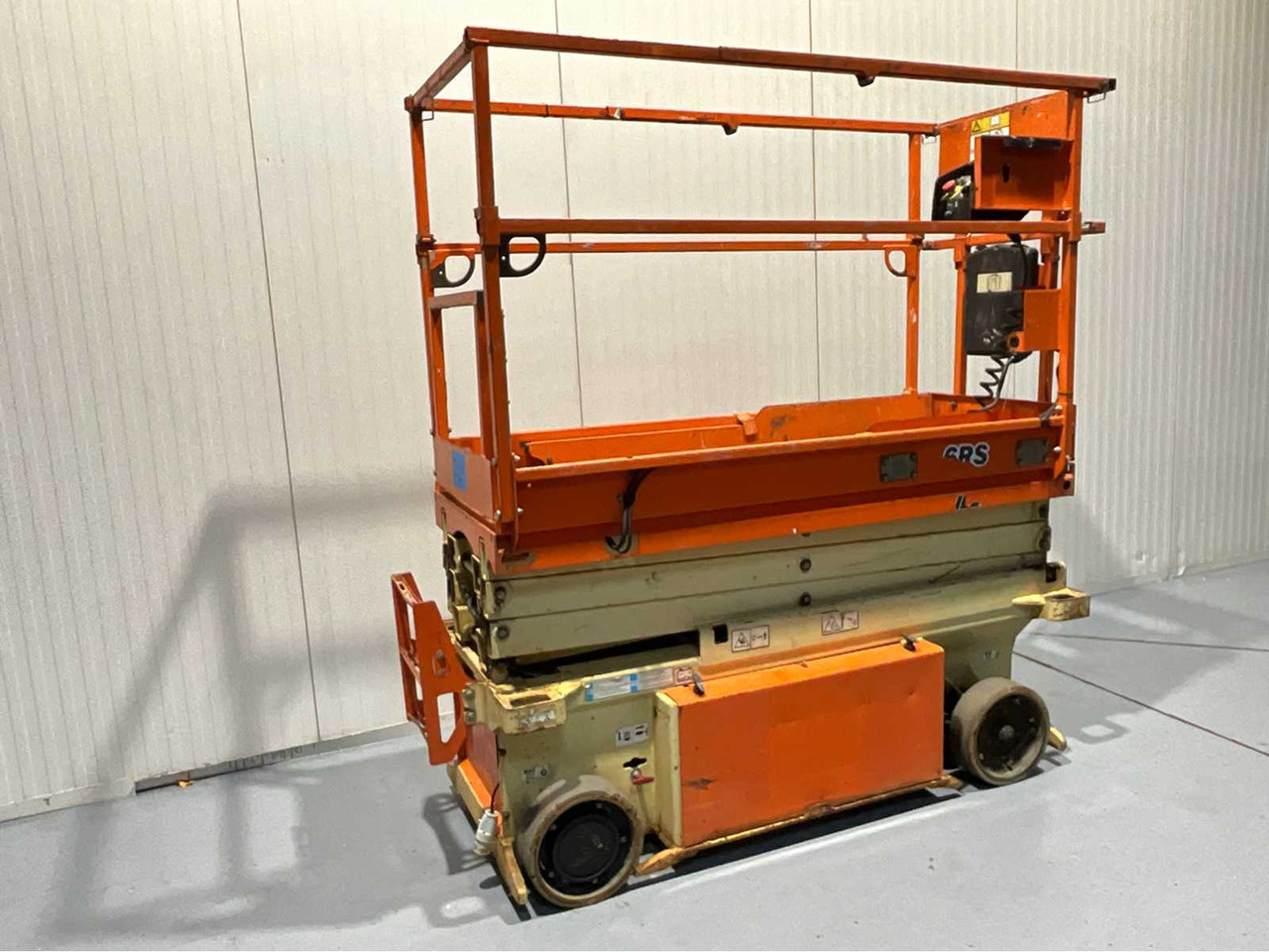 JLG -6RS - AERIAL PLATFORM, WORKING HEIGHT 7.8M, EXTENDABLE TO 2.55M - 382 HOURS - Πλατφόρμα εναέρια: φωτογραφία 1 JLG -6RS - AERIAL PLATFORM, WORKING HEIGHT 7.8M, EXTENDABLE TO 2.55M - 382 HOURS - Πλατφόρμα εναέρια: φωτογραφία 1
