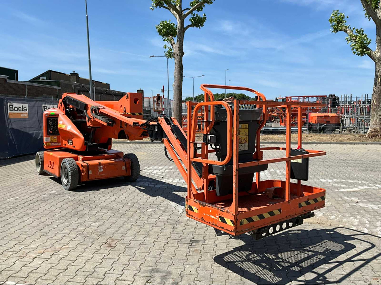JLG E400AJPN narrow - Πλατφόρμα εναέρια: φωτογραφία 5 JLG E400AJPN narrow - Πλατφόρμα εναέρια: φωτογραφία 5