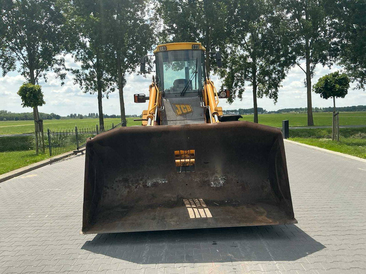 Jcb 426 - Ελαστιχοφόρος φορτωτής: φωτογραφία 2 Jcb 426 - Ελαστιχοφόρος φορτωτής: φωτογραφία 2