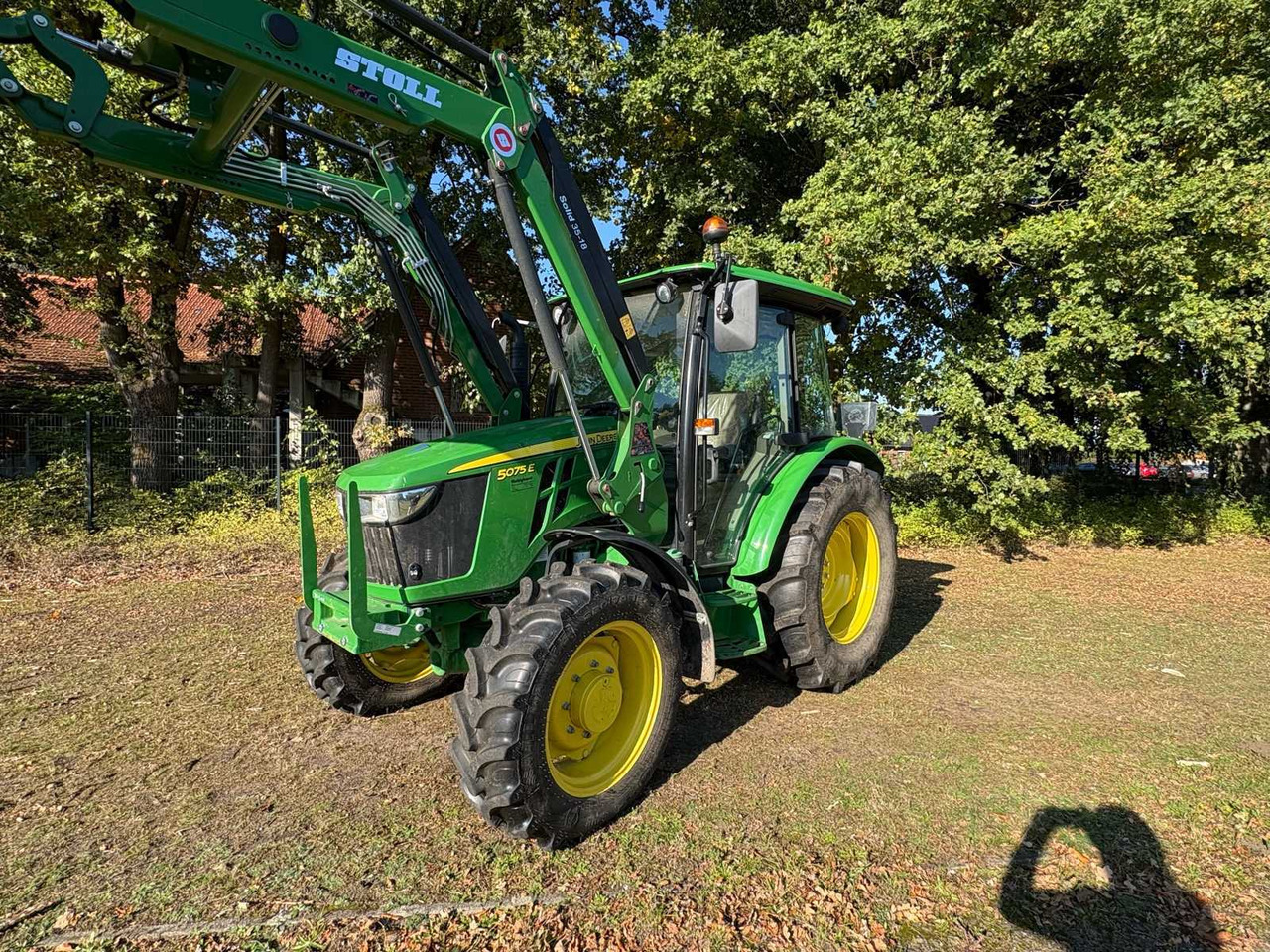 John Deere 2020 JOHN DEERE 5075E WITH STOLL FRONT LOADER SOLID 35-18.1P - Τρακτέρ: φωτογραφία 3 John Deere 2020 JOHN DEERE 5075E WITH STOLL FRONT LOADER SOLID 35-18.1P - Τρακτέρ: φωτογραφία 3