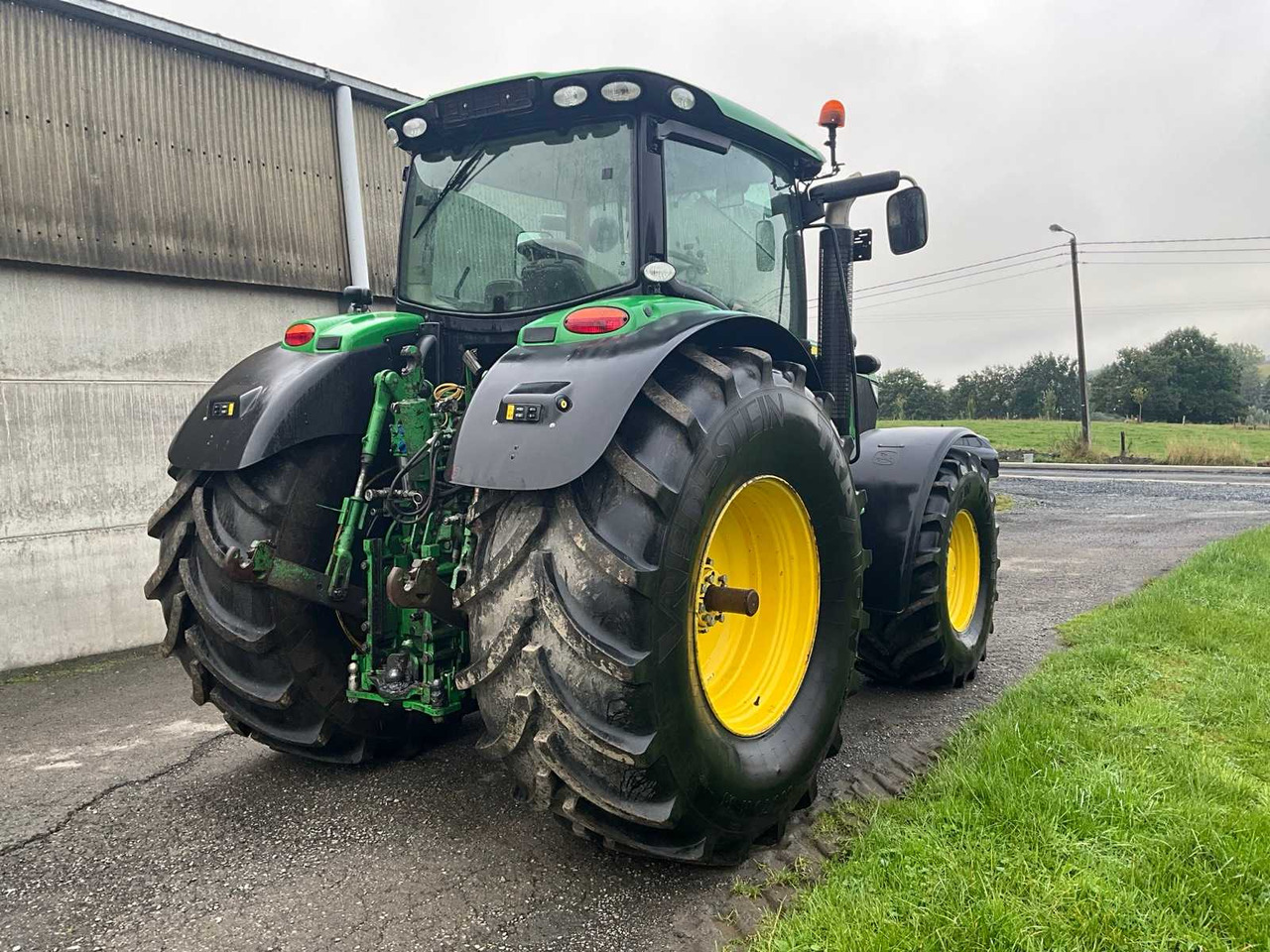 John Deere 6210r - Τρακτέρ: φωτογραφία 5 John Deere 6210r - Τρακτέρ: φωτογραφία 5
