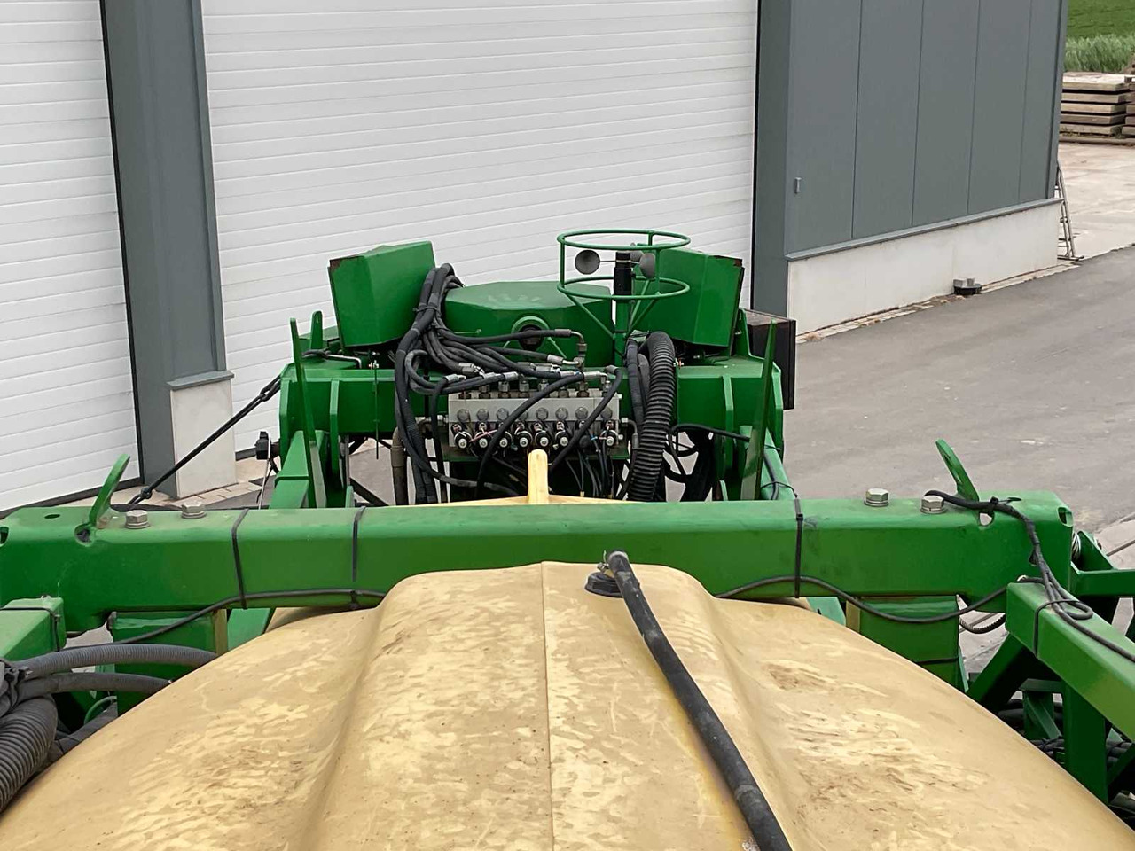 Ψεκαστικό John Deere 840: φωτογραφία 29