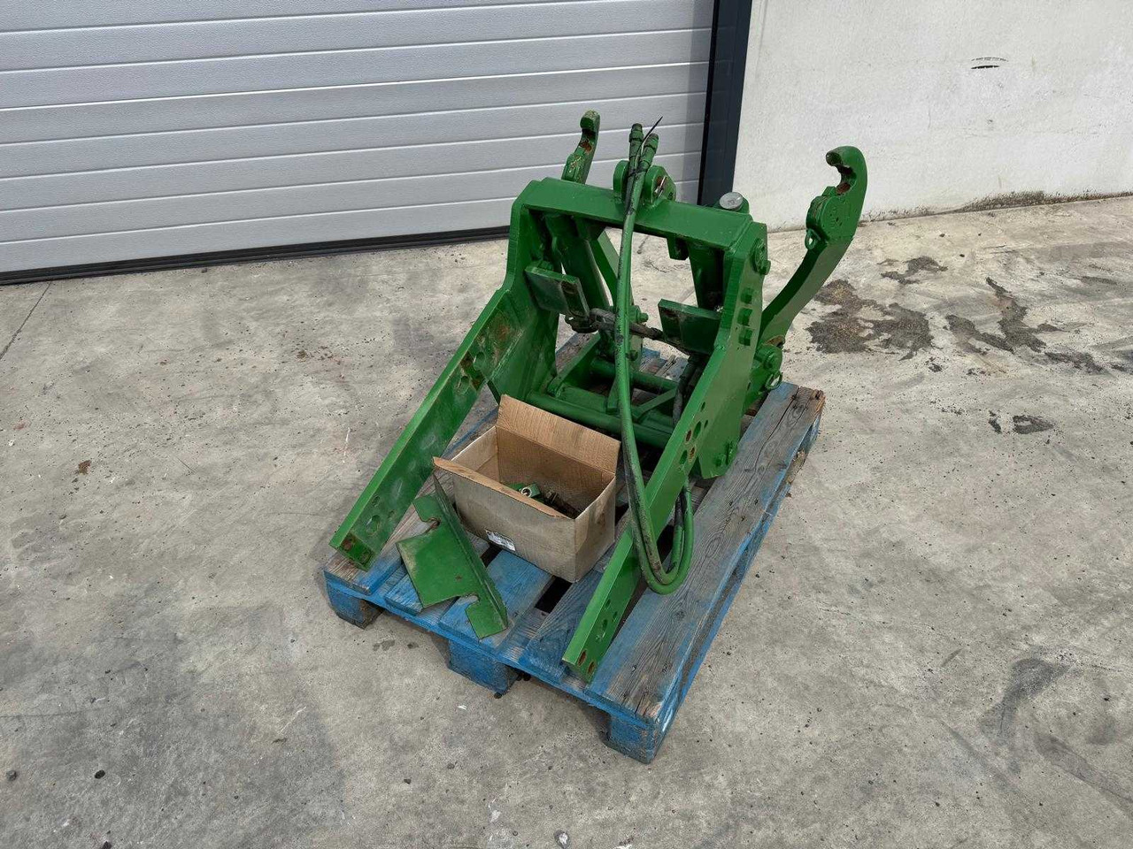 John Deere - Φορτωτησ για τρακτερ: φωτογραφία 2 John Deere - Φορτωτησ για τρακτερ: φωτογραφία 2