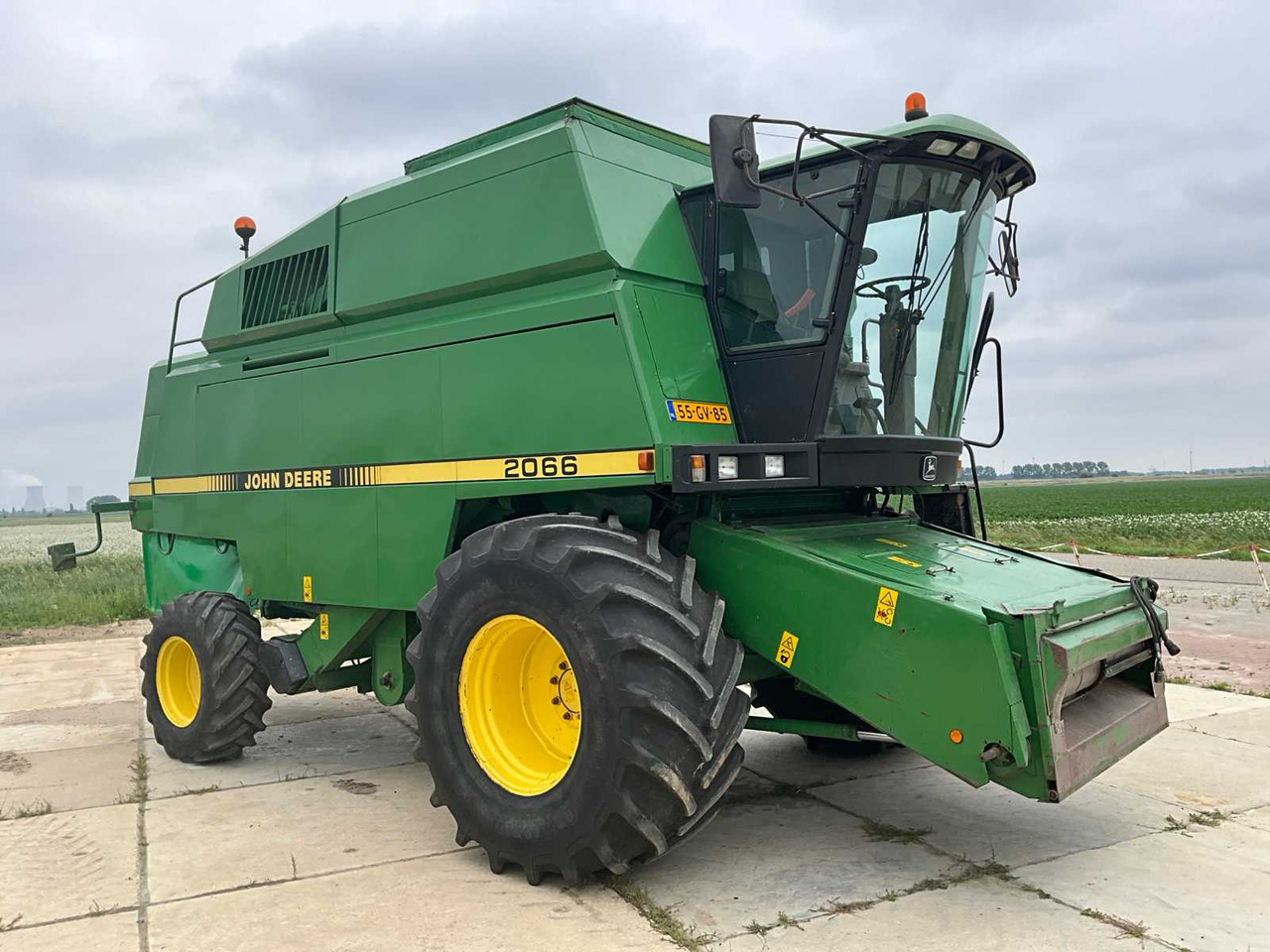 John deere 2066 - Θεριζοαλωνιστική μηχανή: φωτογραφία 4 John deere 2066 - Θεριζοαλωνιστική μηχανή: φωτογραφία 4