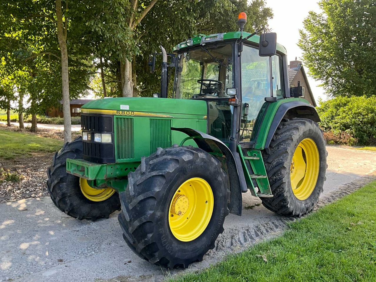 John deere 6800 - Τρακτέρ: φωτογραφία 1 John deere 6800 - Τρακτέρ: φωτογραφία 1