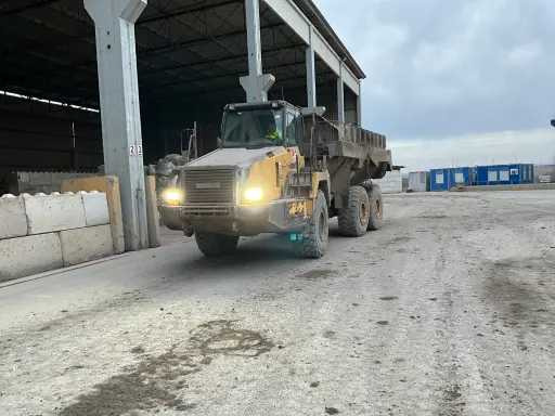 Komatsu HM300-2 - Ανατρεπόμενο όχημα: φωτογραφία 3 Komatsu HM300-2 - Ανατρεπόμενο όχημα: φωτογραφία 3