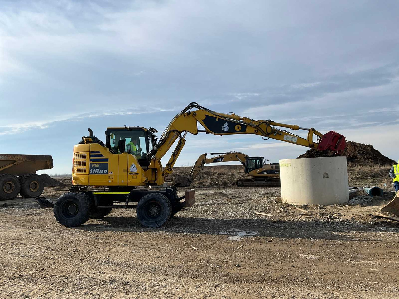 Komatsu PW118MR-11 - Τροχοφόρος εκσκαφέας: φωτογραφία 3 Komatsu PW118MR-11 - Τροχοφόρος εκσκαφέας: φωτογραφία 3