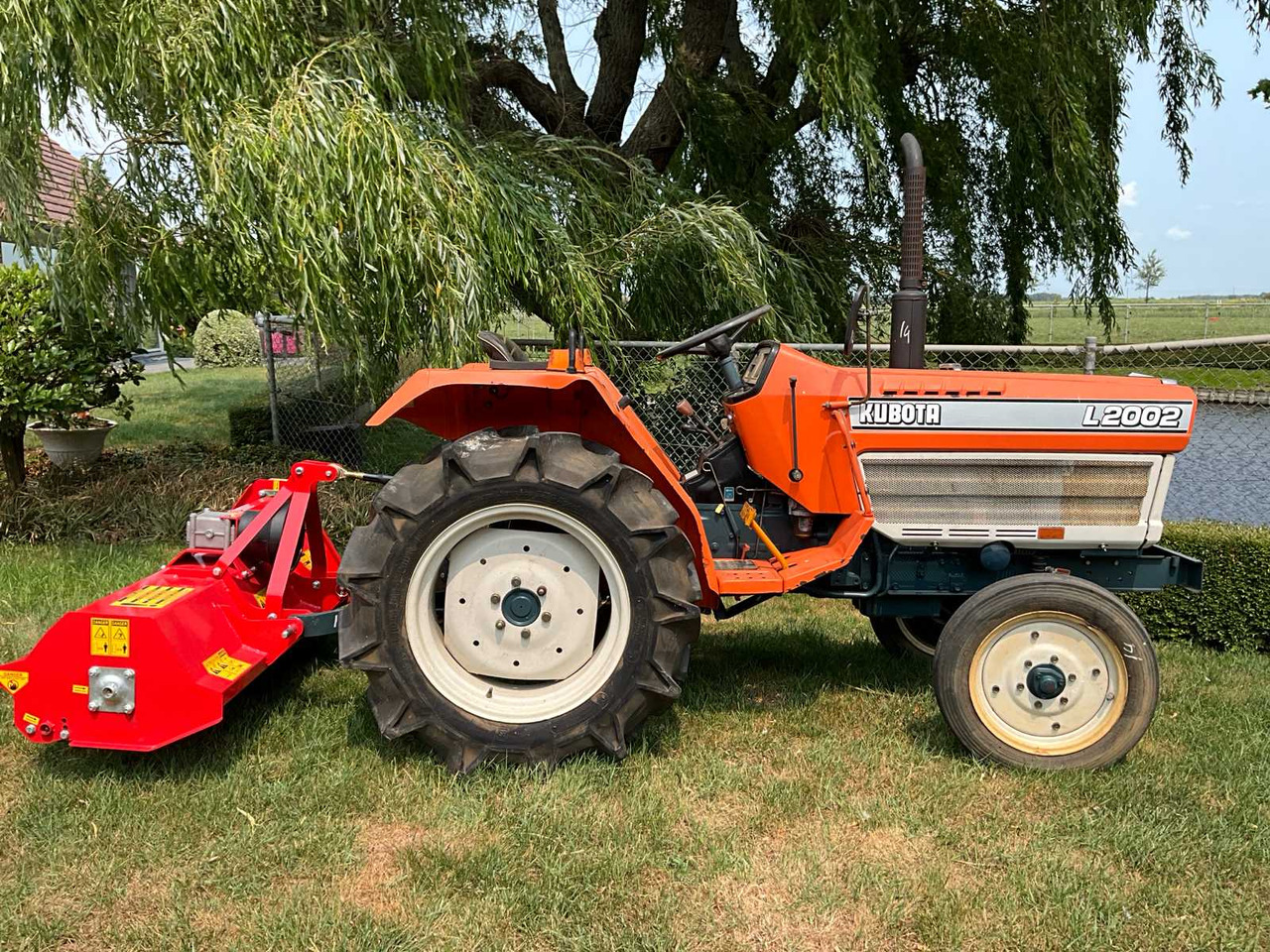 Kubota L2002 - Μικρό τρακτέρ: φωτογραφία 4 Kubota L2002 - Μικρό τρακτέρ: φωτογραφία 4
