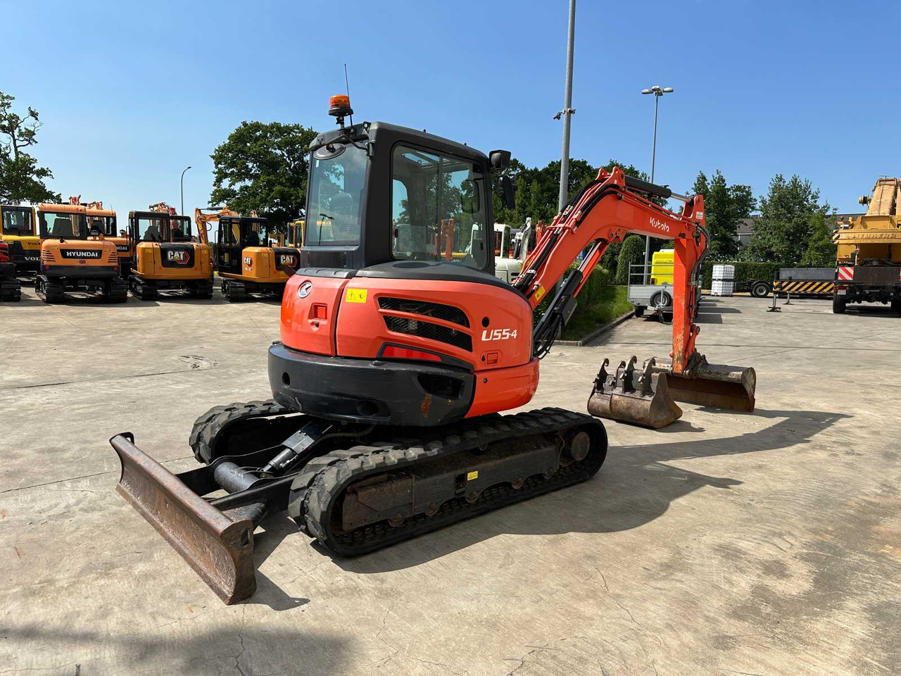 Kubota U55-4 - Ερπυστριοφόρος εκσκαφέας: φωτογραφία 4 Kubota U55-4 - Ερπυστριοφόρος εκσκαφέας: φωτογραφία 4