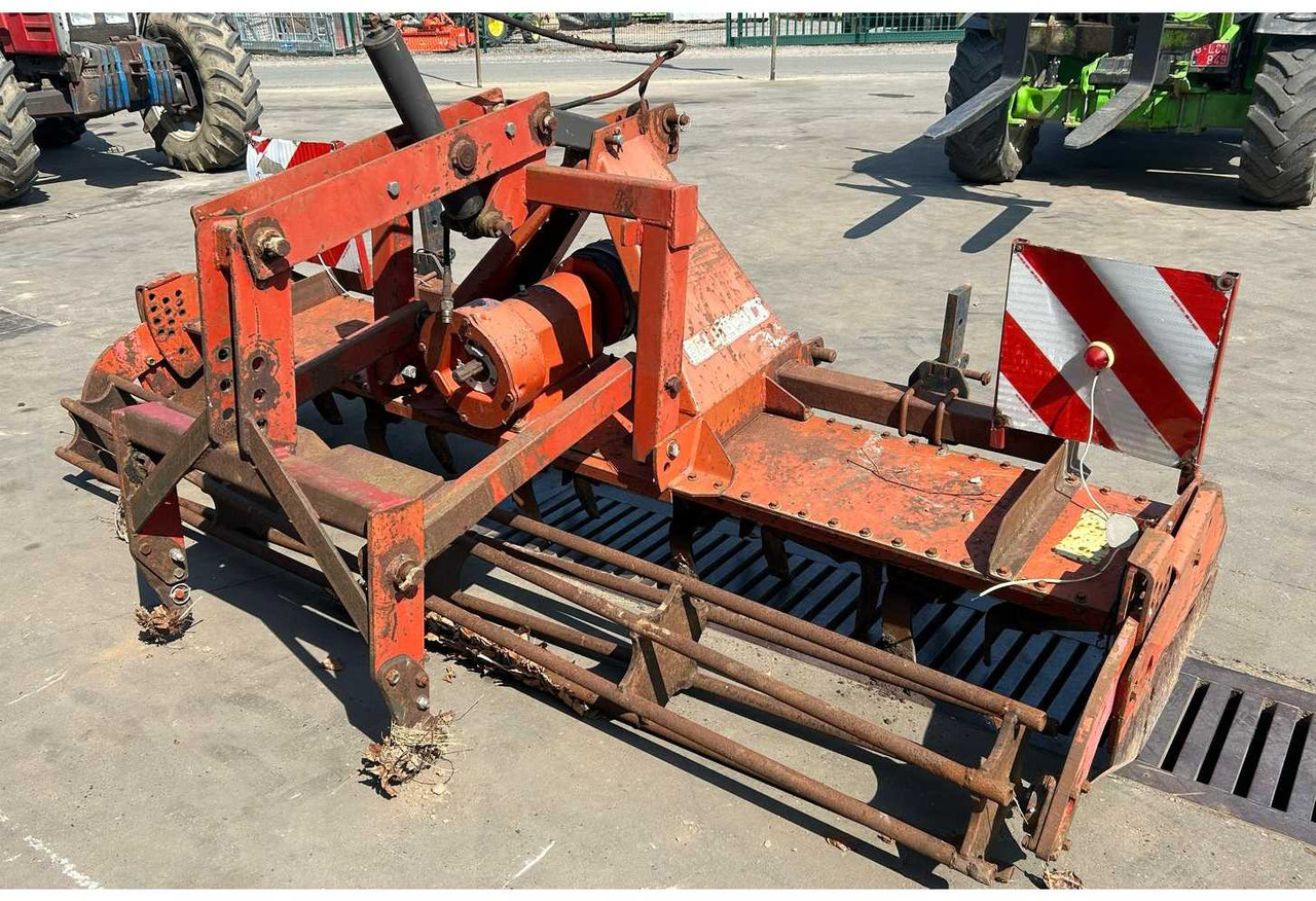 Kuhn Belrecolt HRB 302 D - Σβολοκόπτης: φωτογραφία 1 Kuhn Belrecolt HRB 302 D - Σβολοκόπτης: φωτογραφία 1