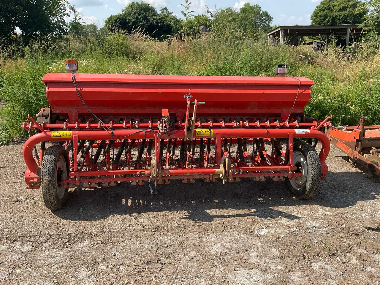 Kuhn K1353 - Μηχανήματα σποράς: φωτογραφία 2 Kuhn K1353 - Μηχανήματα σποράς: φωτογραφία 2