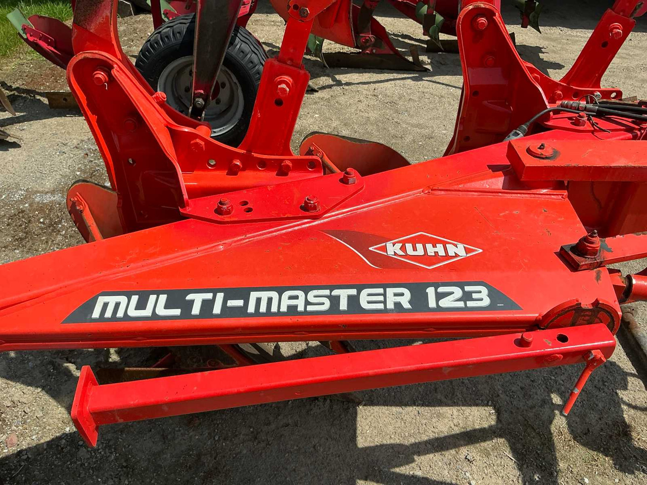 Kuhn Multimaster 123 - Άροτρο: φωτογραφία 5 Kuhn Multimaster 123 - Άροτρο: φωτογραφία 5