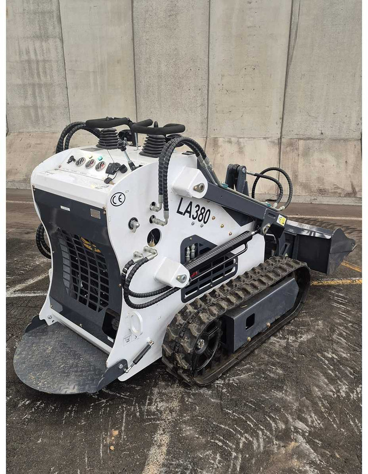 LADYS - 2025 - LA380 - SKID STEER LOADER - Ερπυστριοφόρος μικρός φορτωτής: φωτογραφία 2 LADYS - 2025 - LA380 - SKID STEER LOADER - Ερπυστριοφόρος μικρός φορτωτής: φωτογραφία 2