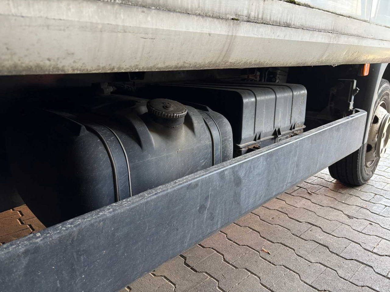 Φορτηγό MAN 8-163 / L 2000 TRUCK WITH BOX: φωτογραφία 45